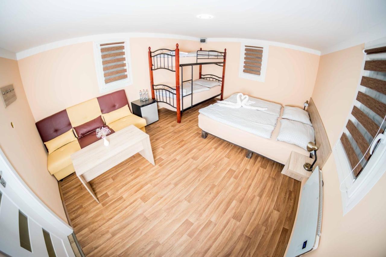 Obora Resort Lanškroun Eksteriør billede